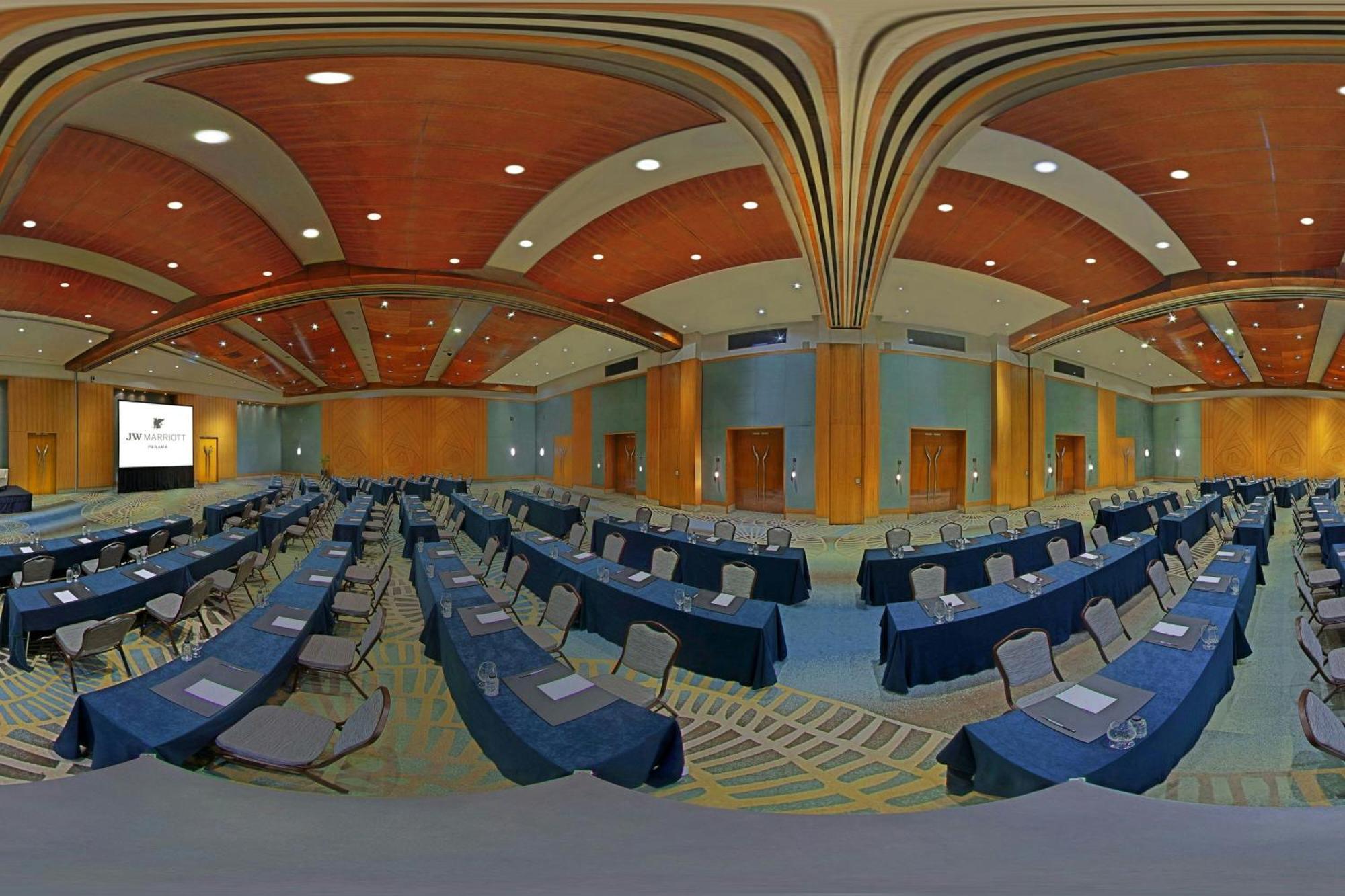 Hotel Jw Marriott Panama Exteriér fotografie The 360° image of the meeting room of the European University Barcelona