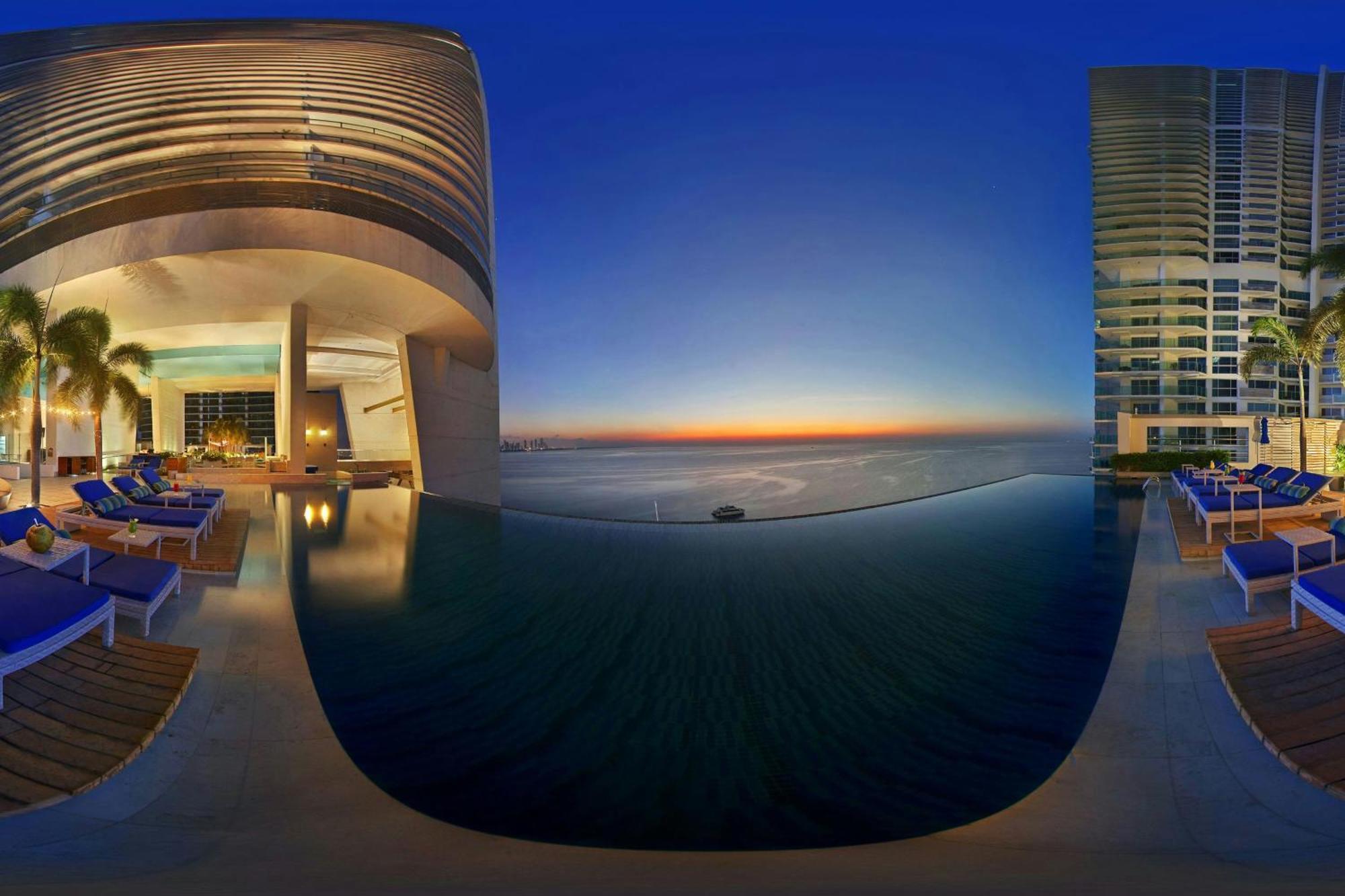 Hotel Jw Marriott Panama Exteriér fotografie Infinity pool at the W San Francisco